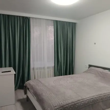 24 На 24, 2 Спальни - Аэропорт Chisinau Exterior photo